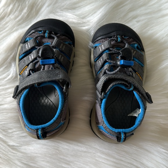 Keen Blue and Gray Toddler Shoes - Picture 6 of 10
